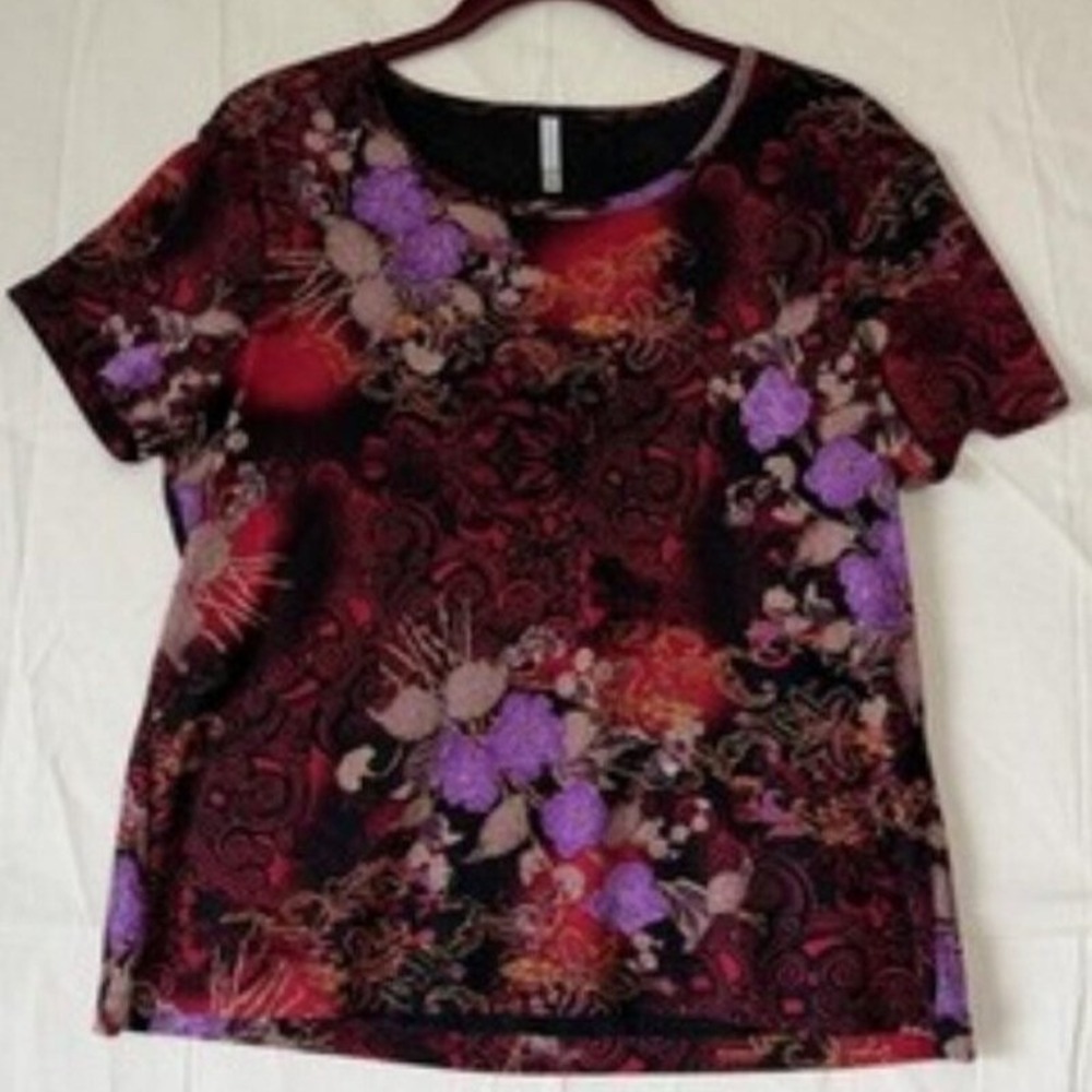 White Stag Women's L Red Floral Print Scoop Neck Short Sleeve T-Shirt